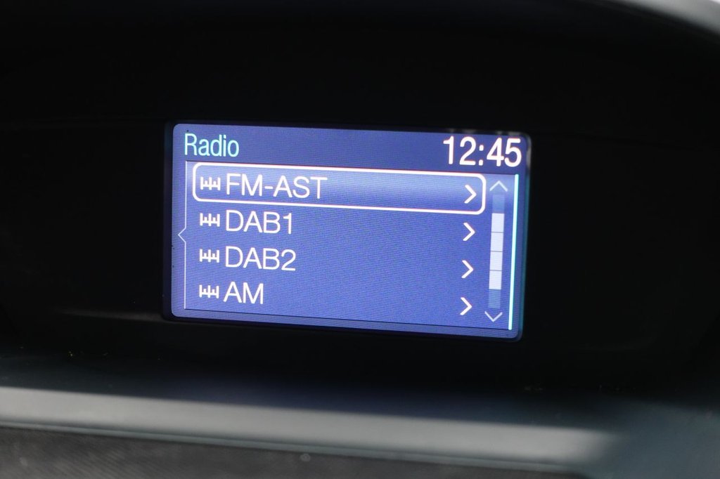 Used Ford C-Max 2015 for sale - 77110909: Photo 21