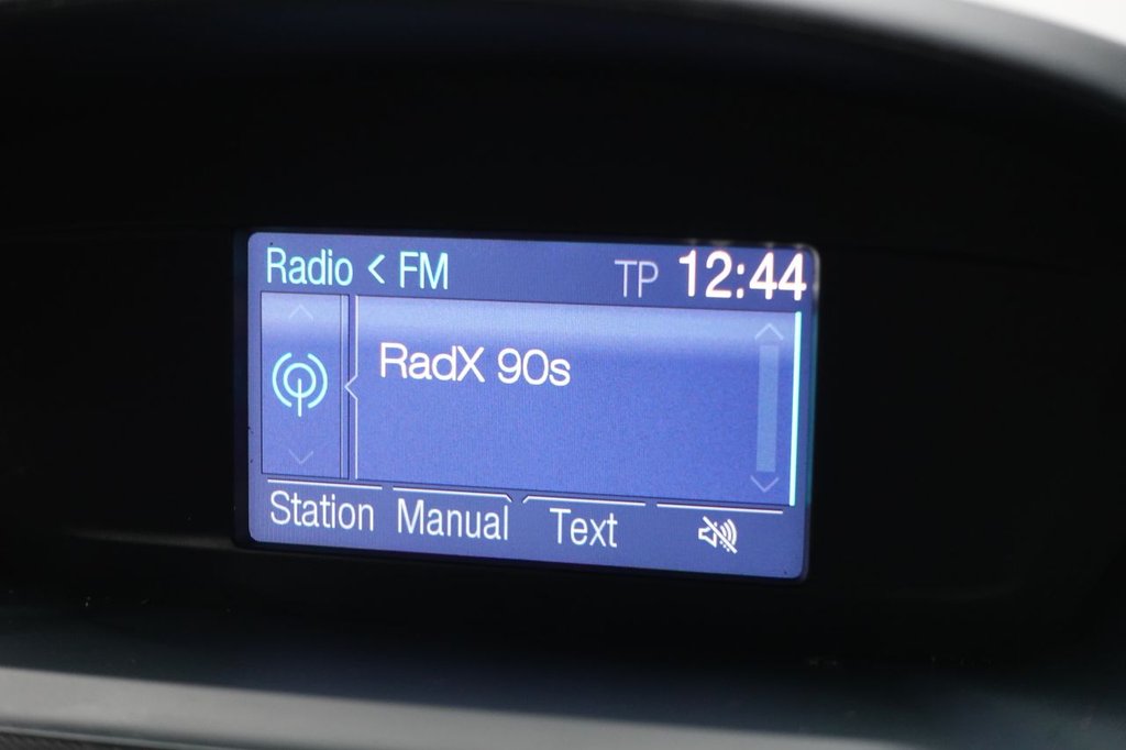 Used Ford C-Max 2015 for sale - 77110909: Photo 3