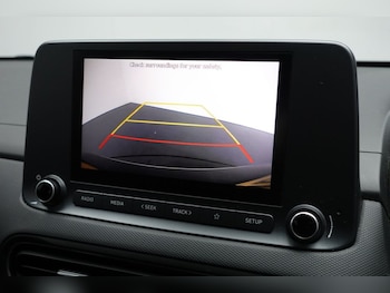 Used Hyundai KONA 2021 for sale - 76074078: Photo 3