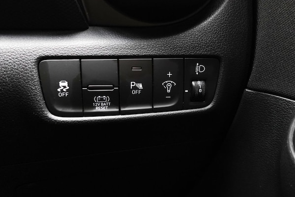Used Hyundai KONA 2021 for sale - 76074078: Photo 41