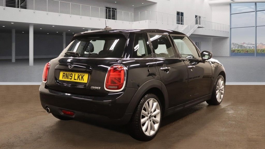 Used MINI Hatch 2019 for sale - 77227475: Photo 5