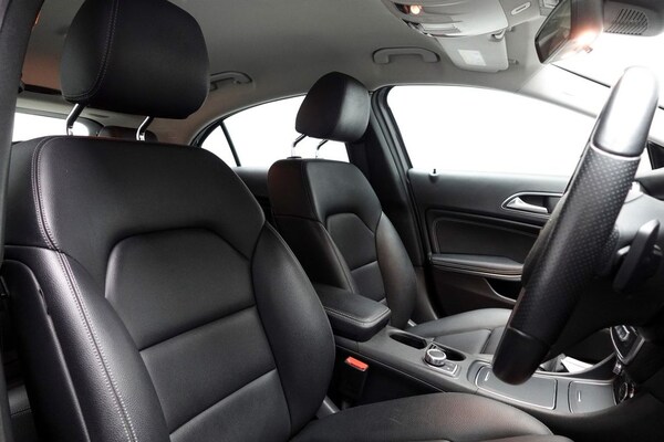 Used Mercedes-Benz A-Class 2017 for sale - 76105782: Photo 2