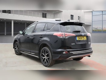 Used Toyota RAV4 2018 for sale - 77720082: Photo