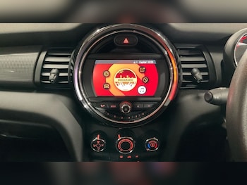 Used MINI Hatch 2020 for sale - 75765319: Photo