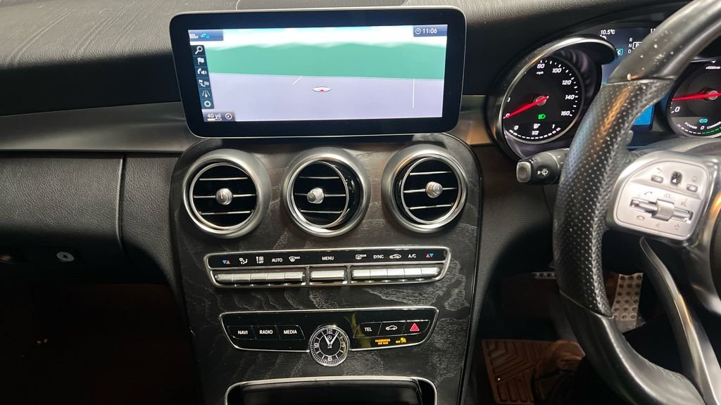 Used Mercedes-Benz C Class 2018 for sale - 77341971: Photo 2