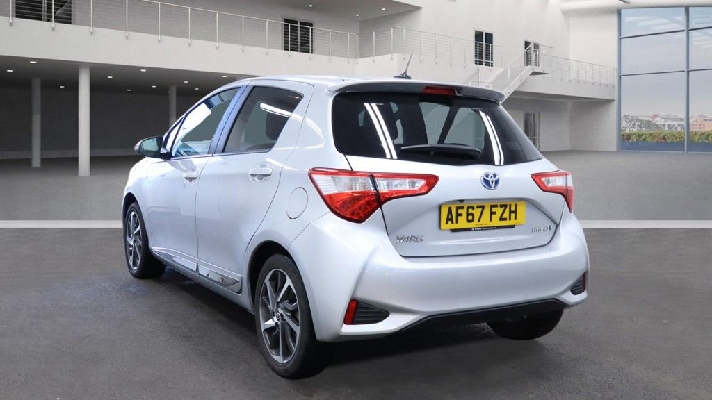 Used Toyota Yaris 2017 for sale - 76923928: Photo 6