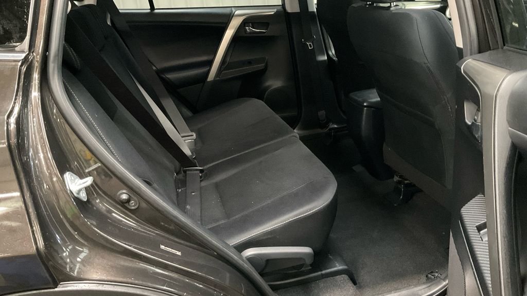 Used Toyota RAV4 2015 for sale - 76267119: Photo 12