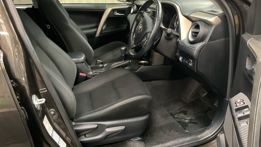 Used Toyota RAV4 2015 for sale - 76267119: Photo 2