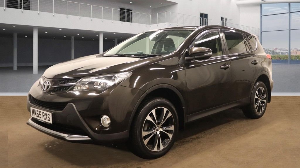 Used Toyota RAV4 2015 for sale - 76267119: Photo 5