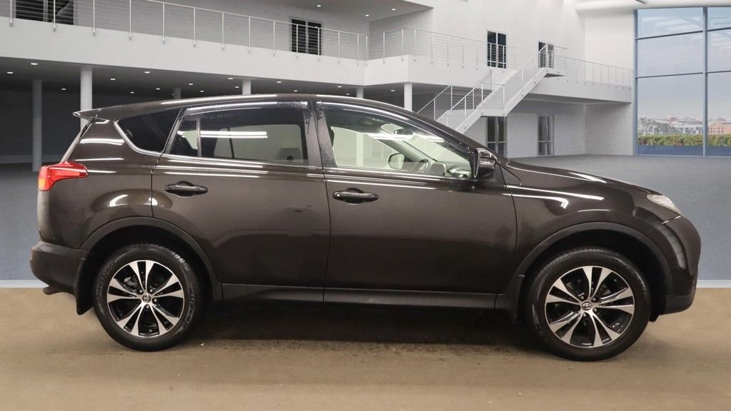 Used Toyota RAV4 2015 for sale - 76267119: Photo 9