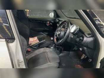 Used MINI Hatch 2018 for sale - 76617482: Photo