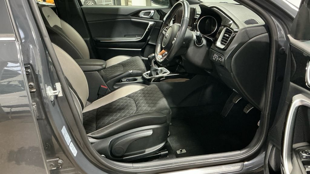 Used Kia Ceed 2021 for sale - 77806703: Photo 7