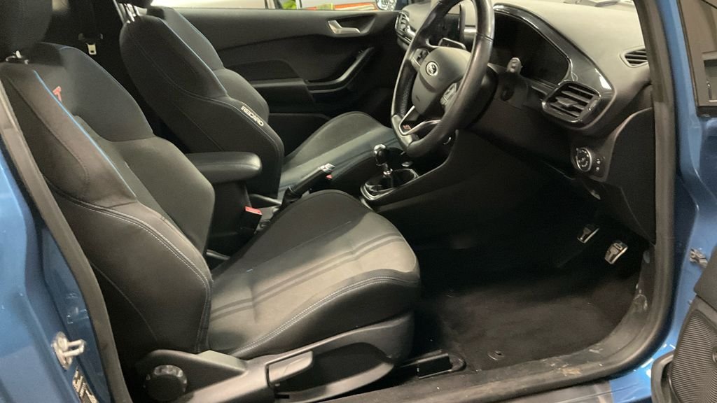 Used Ford Fiesta 2019 for sale - 76496546: Photo 2