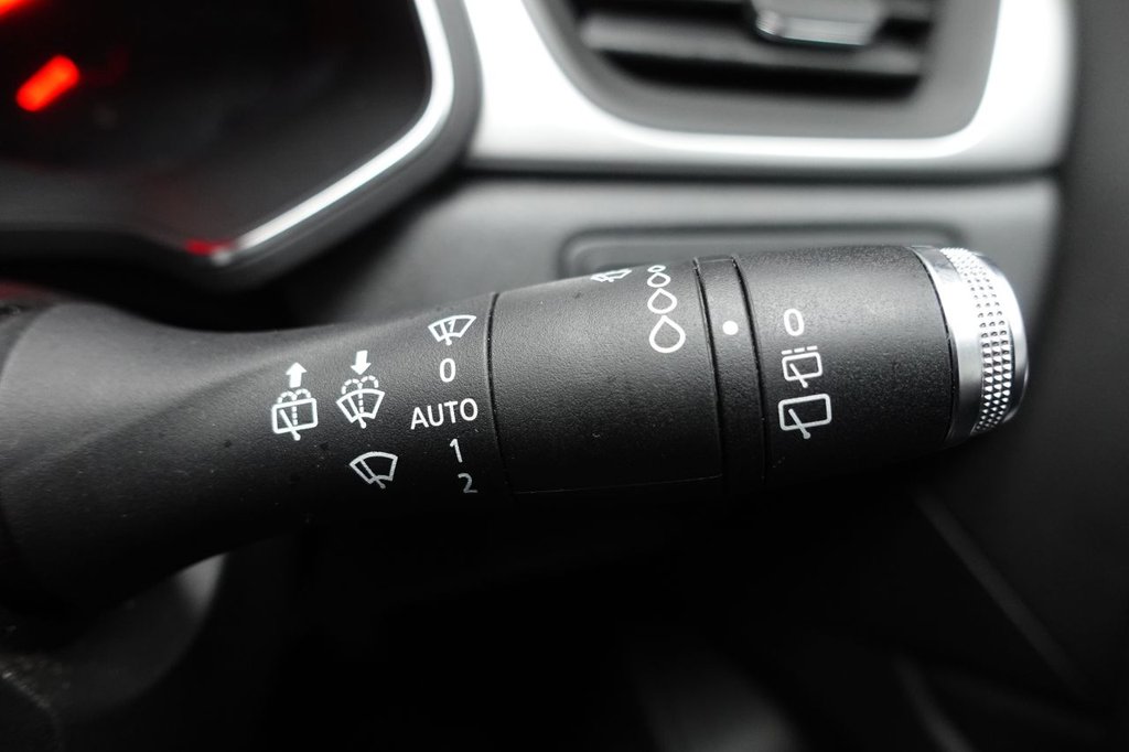 Used Renault Captur 2021 for sale - 77427943: Photo 40