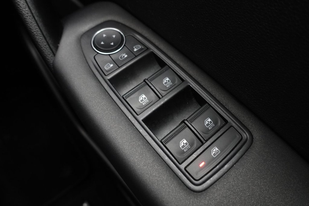 Used Renault Captur 2021 for sale - 77427943: Photo 41