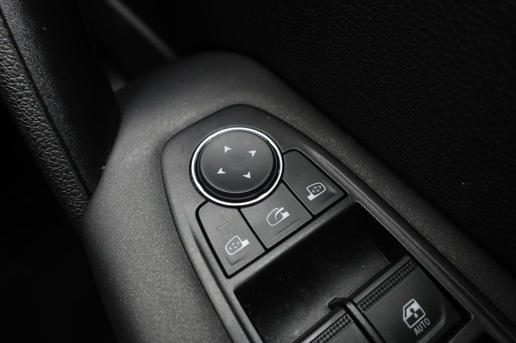 Used Renault Captur 2021 for sale - 77427943: Photo 42