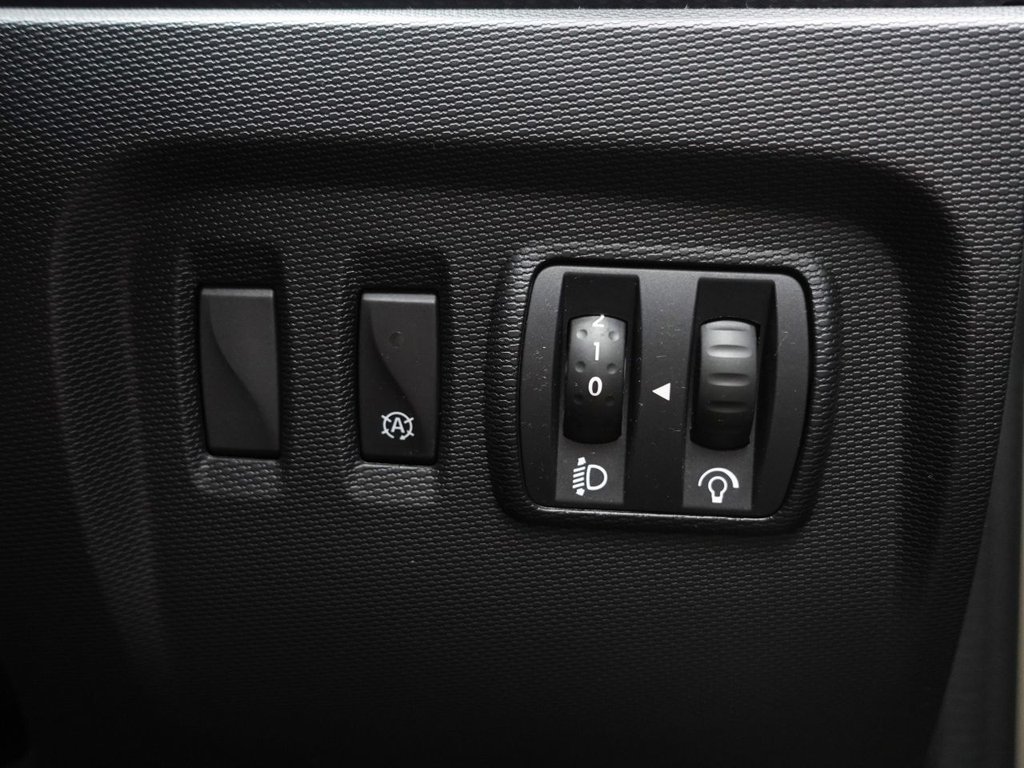 Used Renault Captur 2014 for sale - 77609274: Photo 44