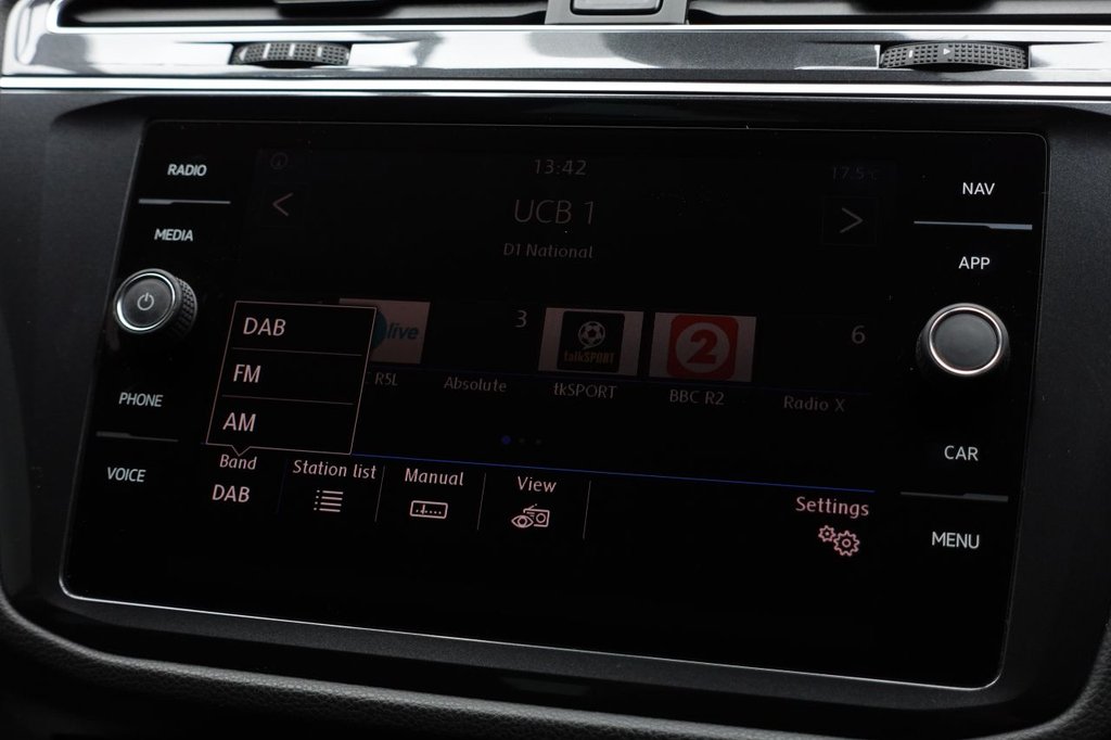 Used Volkswagen Tiguan 2017 for sale - 76724593: Photo 24