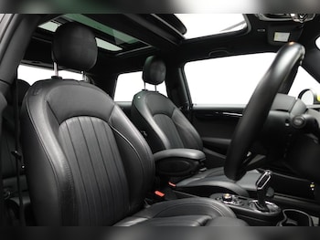 Used MINI Hatch 2020 for sale - 79584736: Photo