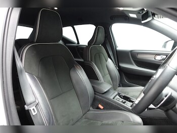 Used Volvo XC40 2019 for sale - 79584455: Photo