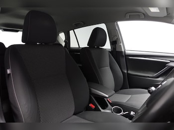 Used Toyota Verso 2016 for sale - 76868183: Photo