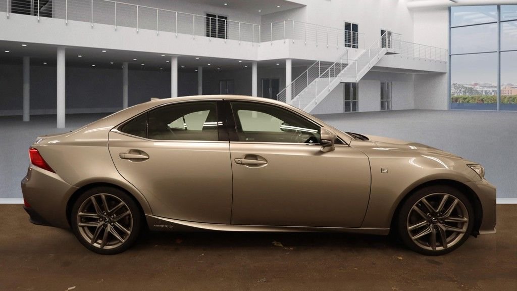 Used Lexus IS 2016 for sale - 76367729: Photo 9