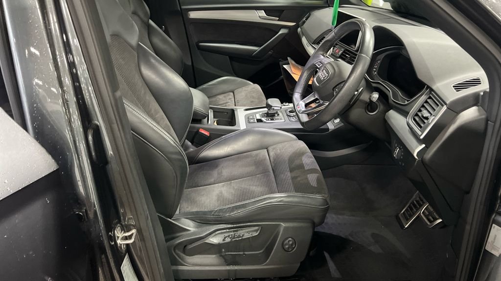 Used Audi Q5 2020 for sale - 76910480: Photo 2