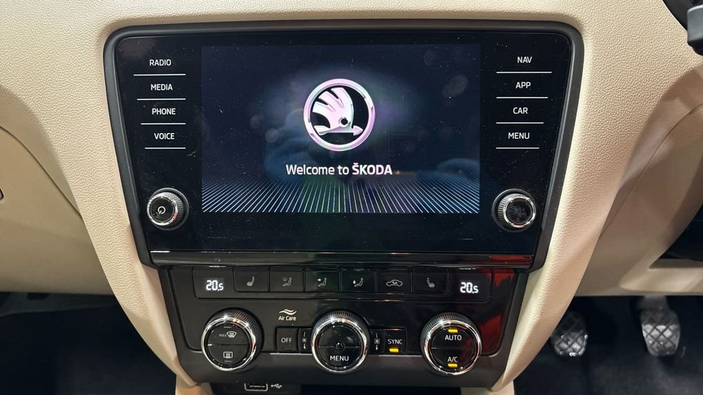 Used Skoda Octavia 2018 for sale - 76547057: Photo 3