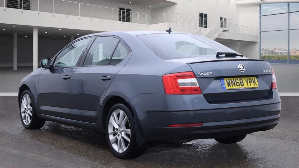 Used Skoda Octavia 2018 for sale - 76547057: Photo 6