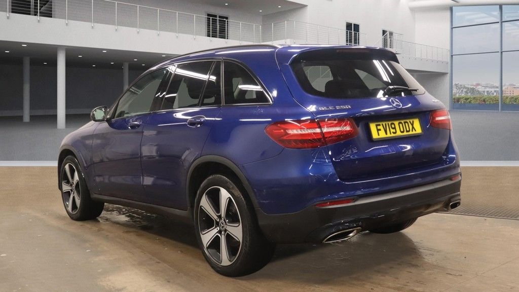 Used Mercedes-Benz GLC 2019 for sale - 77452180: Photo 6