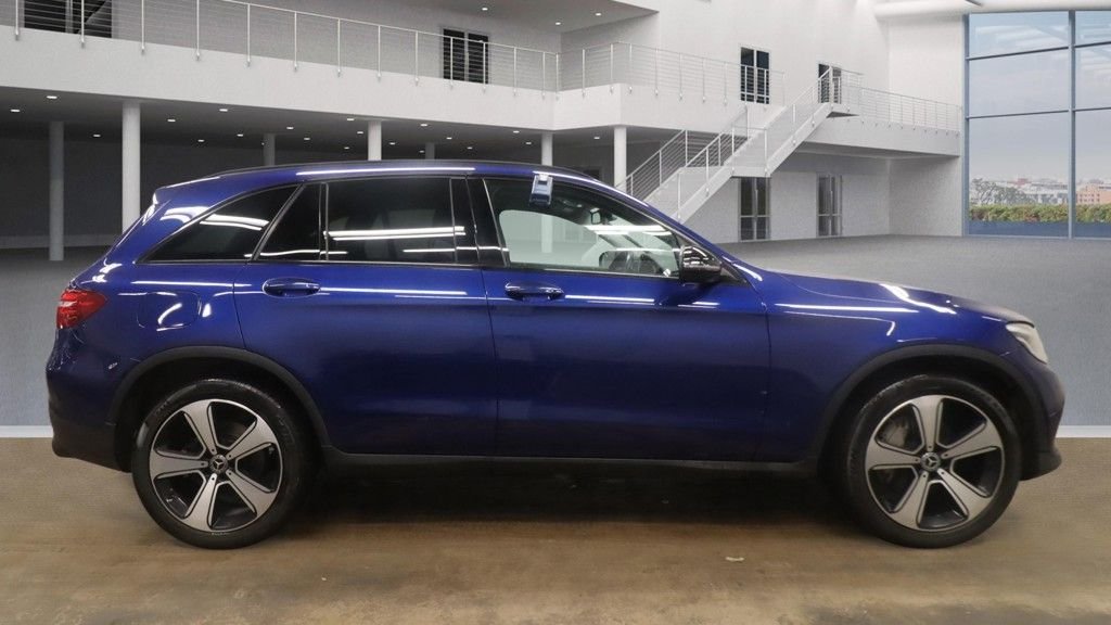 Used Mercedes-Benz GLC 2019 for sale - 77452180: Photo 9