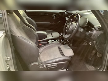 Used MINI Hatch 2021 for sale - 76617813: Photo