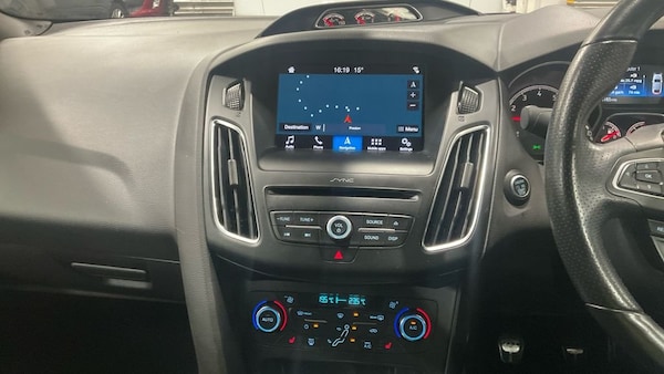 Used Ford Focus 2018 for sale - 76223723: Photo 3