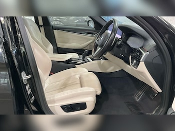 Used BMW 5 Series 2021 for sale - 75704070: Photo