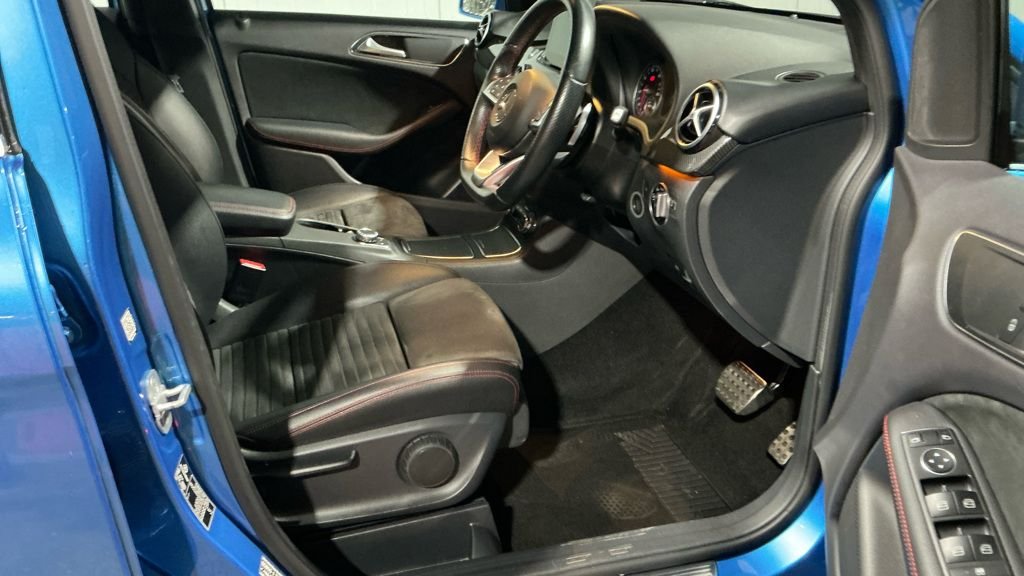 Used Mercedes-Benz B Class 2017 for sale - 77027329: Photo 2