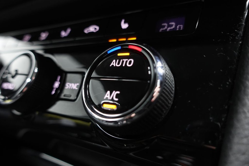 Used Skoda Superb 2020 for sale - 77110995: Photo 38