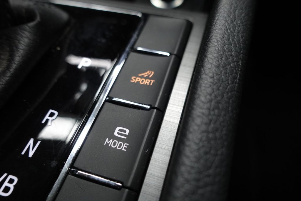 Used Skoda Superb 2020 for sale - 77110995: Photo 41