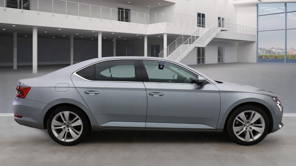 Used Skoda Superb 2020 for sale - 77110995: Photo 8