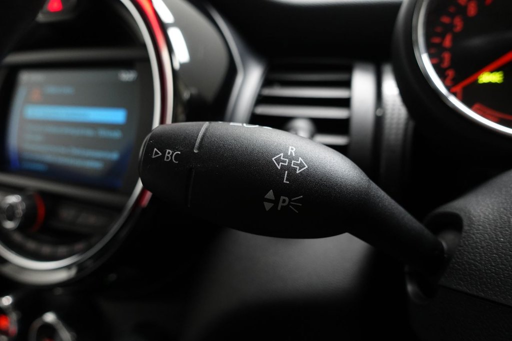 Used MINI Hatch 2019 for sale - 76333496: Photo 40