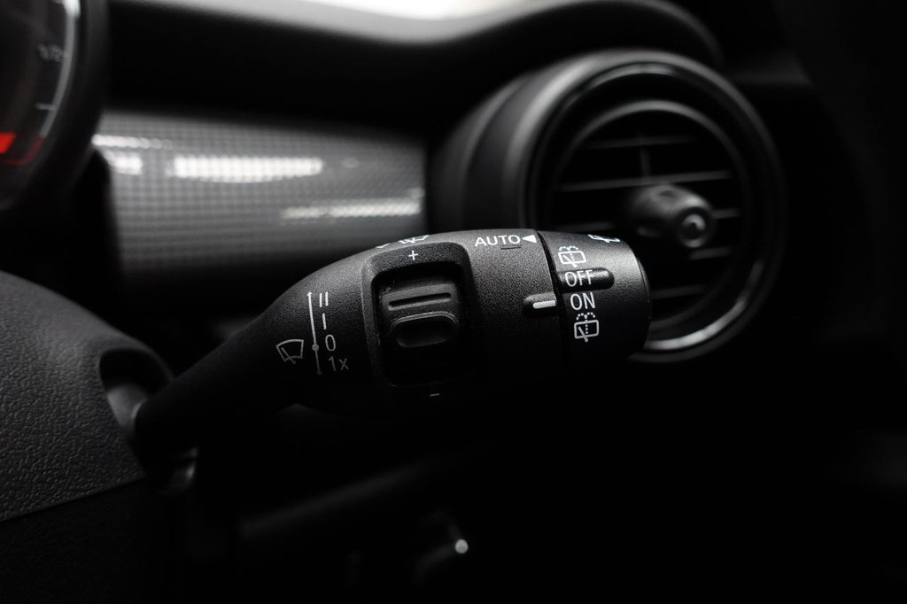 Used MINI Hatch 2019 for sale - 76333496: Photo 41