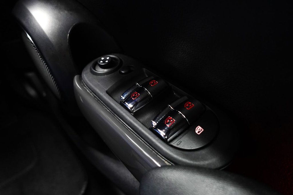 Used MINI Hatch 2019 for sale - 76333496: Photo 42