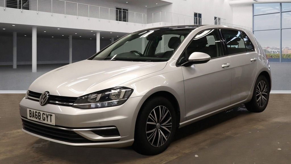 Used Volkswagen Golf 2019 for sale - 77765663: Photo 4