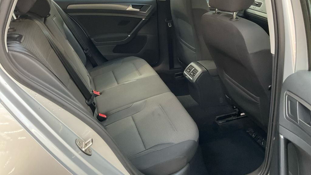 Used Volkswagen Golf 2019 for sale - 77765663: Photo 7