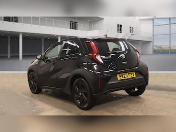 Used Toyota Aygo X 2023 for sale - 77919936: Photo