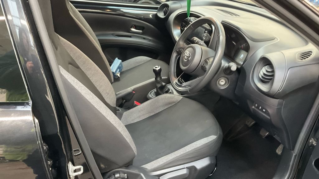 Used Toyota Aygo X 2023 for sale - 77919936: Photo 5