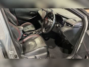 Used Toyota Corolla 2021 for sale - 76132270: Photo 2