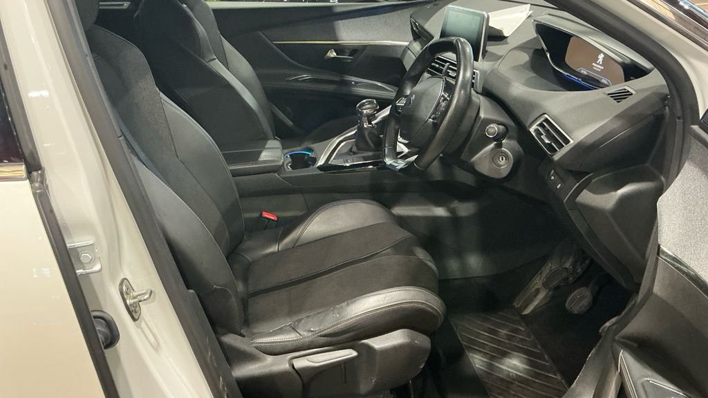 Used Peugeot 5008 2020 for sale - 76617484: Photo 2