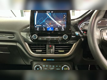 Used Ford Fiesta 2019 for sale - 76496750: Photo