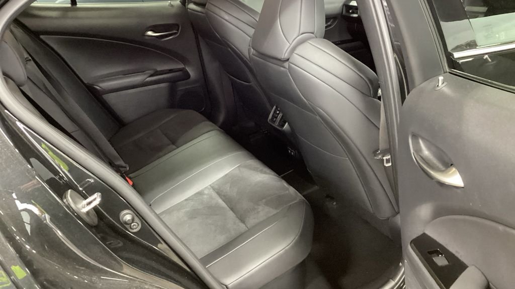 Used Lexus UX 2019 for sale - 76570532: Photo 12
