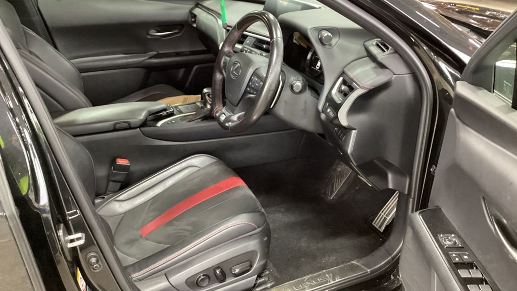 Used Lexus UX 2019 for sale - 76570532: Photo 2